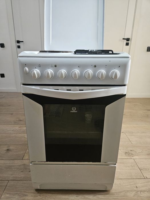 Комбинированная плита indesit
