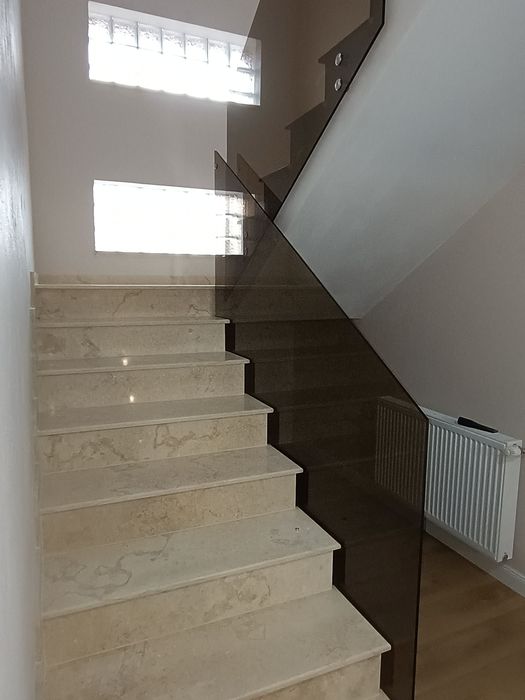 Balustrade din sticlă pentru  terase