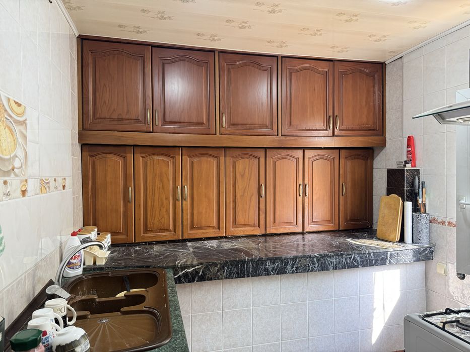 СРОЧНО ПРОДАЕТСЯ Банковский 3 ком кв на ХУВАЙДО мБЕРУНИЙ 1 этаж 115кв