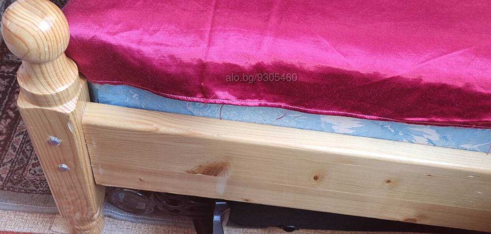 продавам единично легло от масив