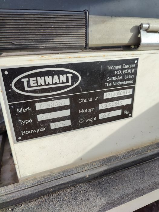 Vând maturatoare stradala Tennant A60 2008