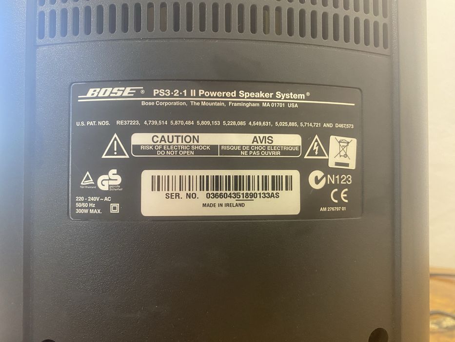 Subwoofer bose ps3-2-1