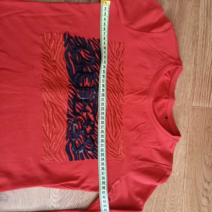 Блуза от трико по тялото Guess