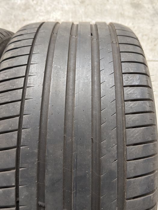 Vand 2 anvelope 315/35/21 michelin de vară ca noi