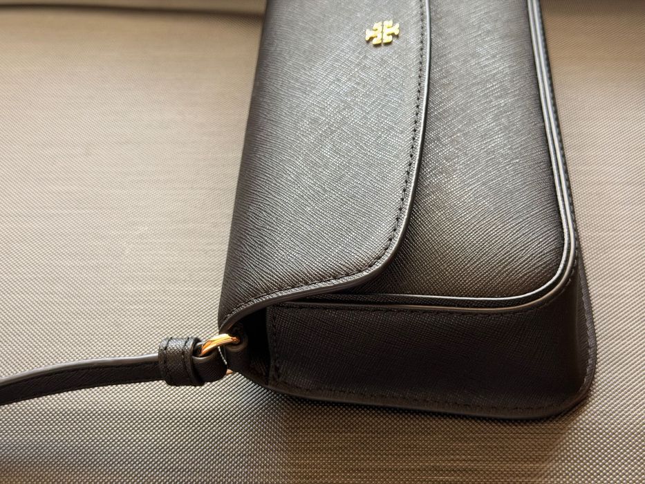 Оригинална чанта Tory Burch – нова, 24 × 13 см