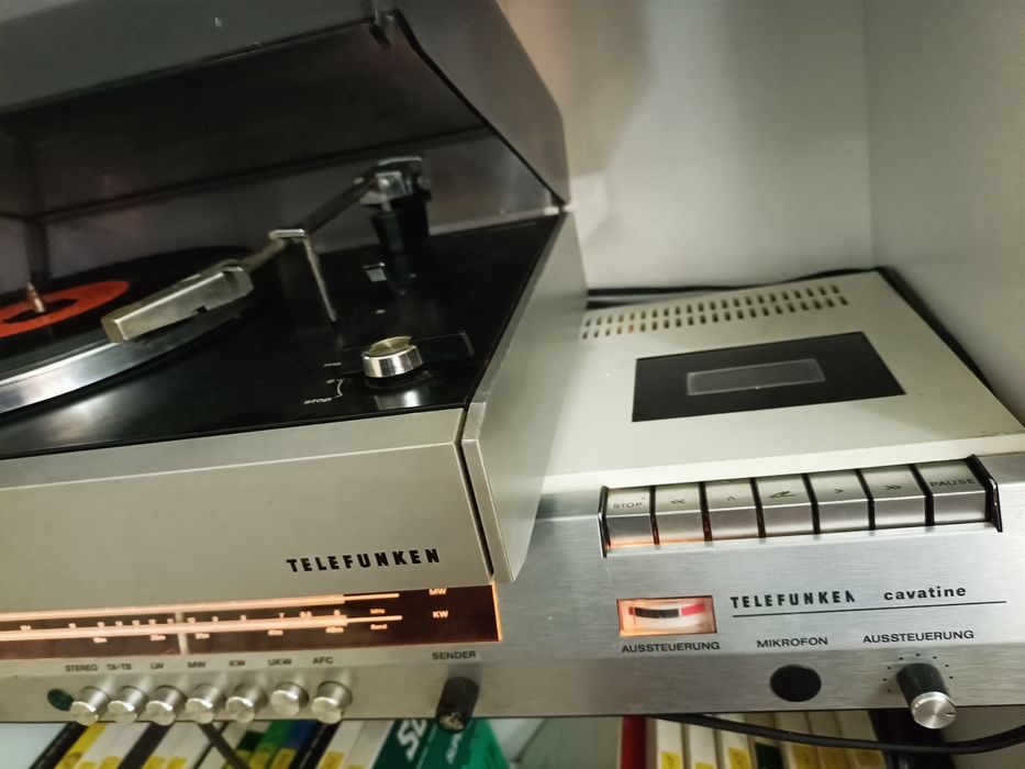 Combină muzicală Telefunken și picup