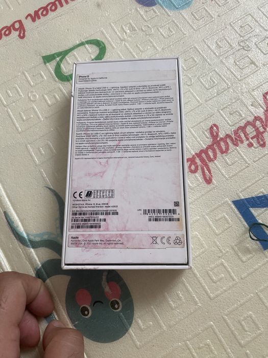 Продам айфон 13 256 гб