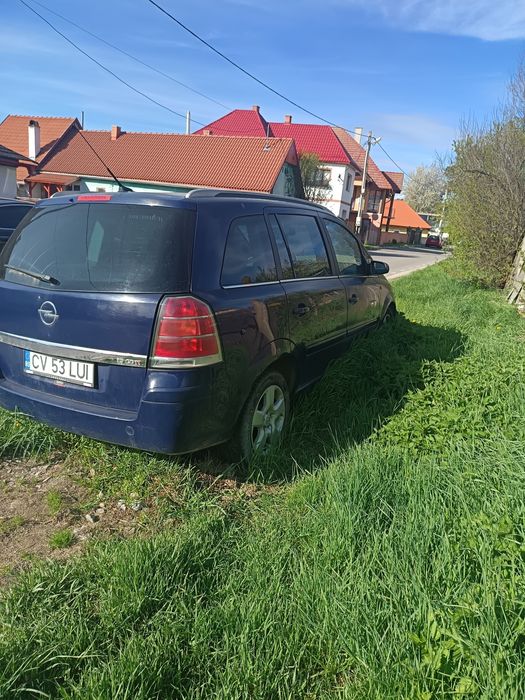 Opel zafira si skoda octavia