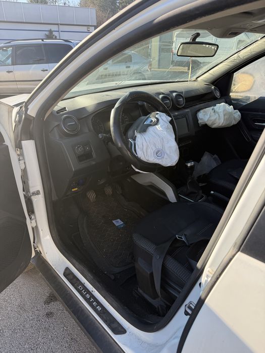 Dacia Duster 1.5 dci 2021 НА ЧАСТИ