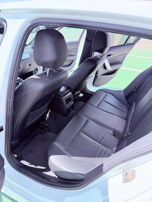 BMW Seria 1 decembrie 2018 | M-Pachet | 85.000 km Reali Unic Proprietar.