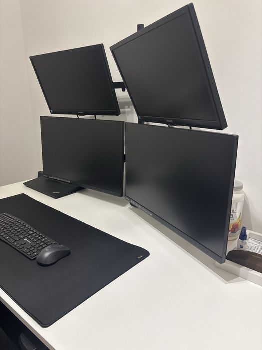 Два монитора Lenovo (с гаранционен срок)