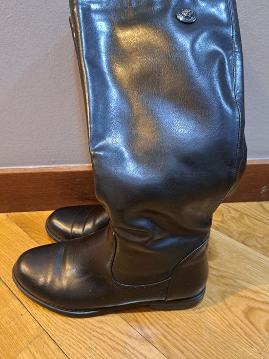 Продам демисезонные сапоги