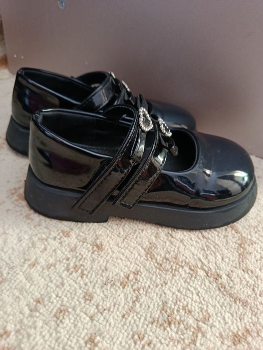 Лоферы на девочку размер 30