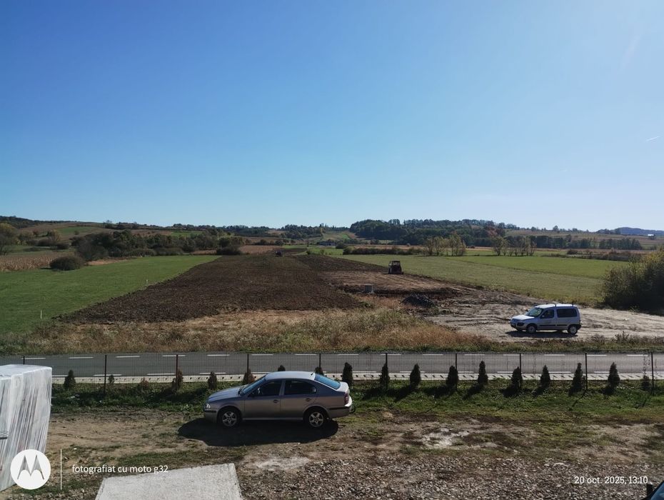 Teren Dumbrăvița zonă excelentă pentru afacere sau de  locuit.