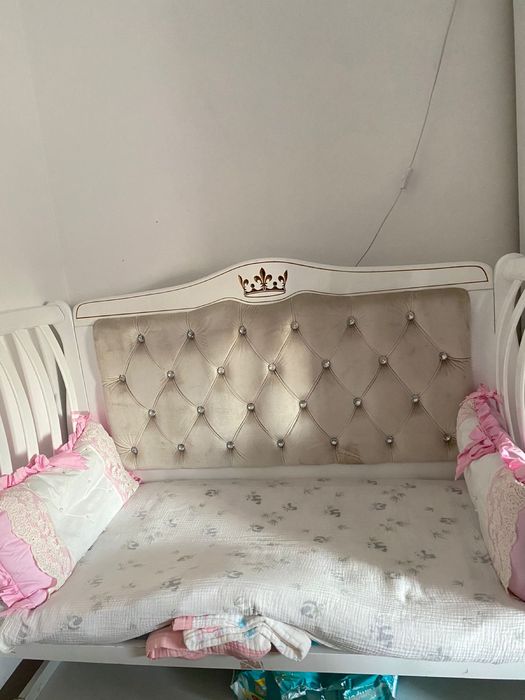 Срочно продается манеж-кровать