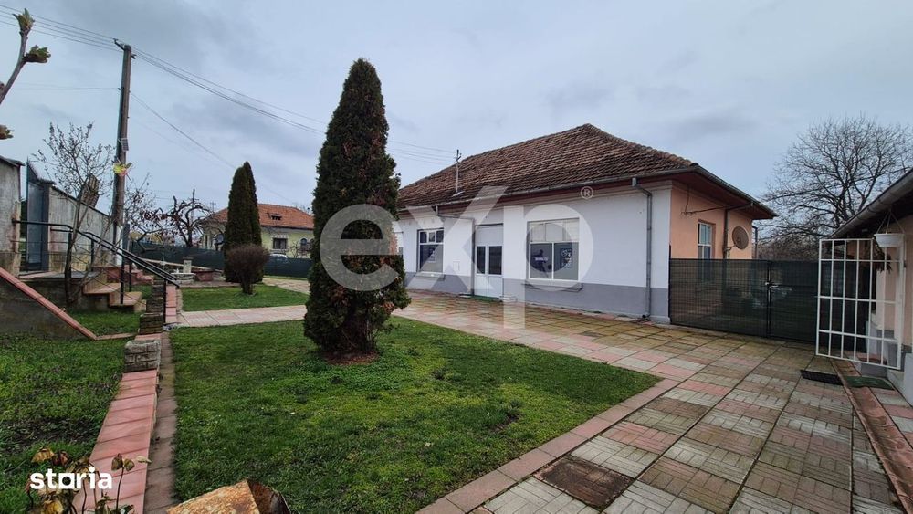 Spatiu Comercial 210 mp + Teren 2.000 mp | Centru Bajesti | Chirias Ex
