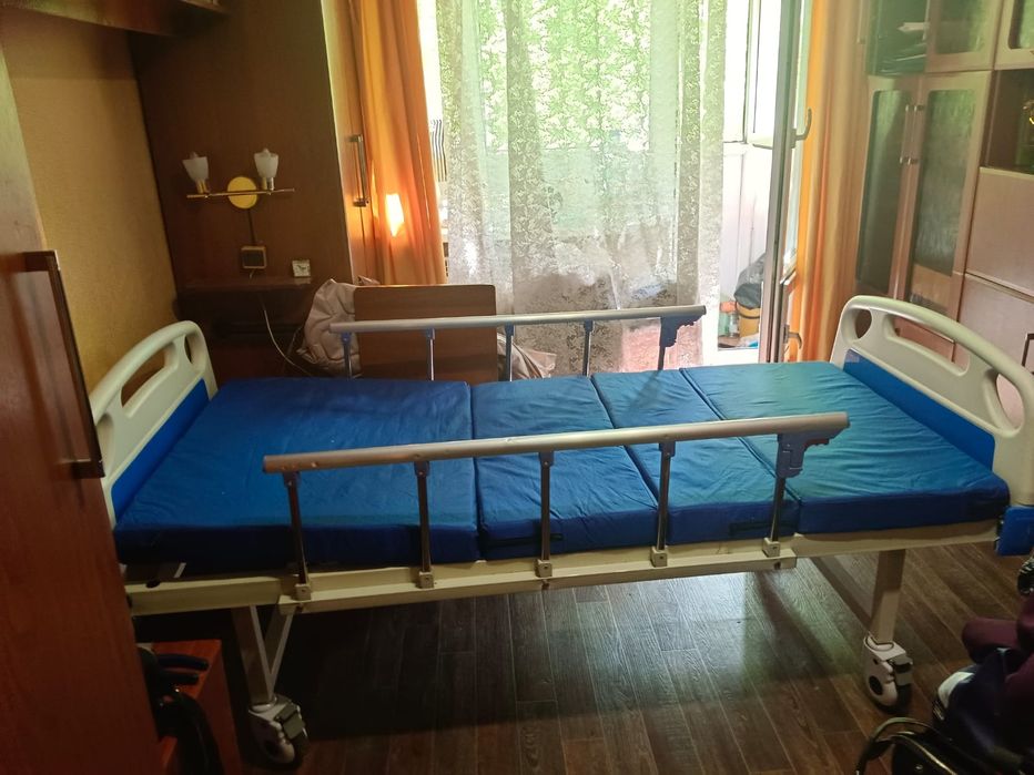 ПРОДАМ Функциональную  кровать