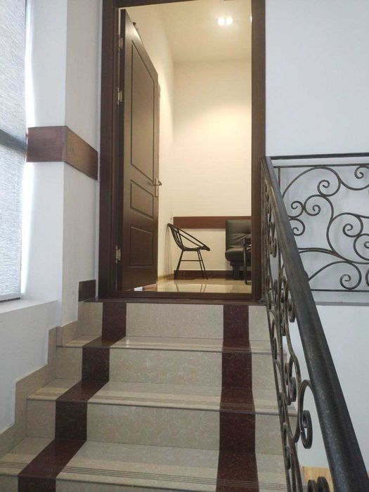 Аренда Нежилое \ Недвижимость 550м2  2 этажа. 9$ - 1m2