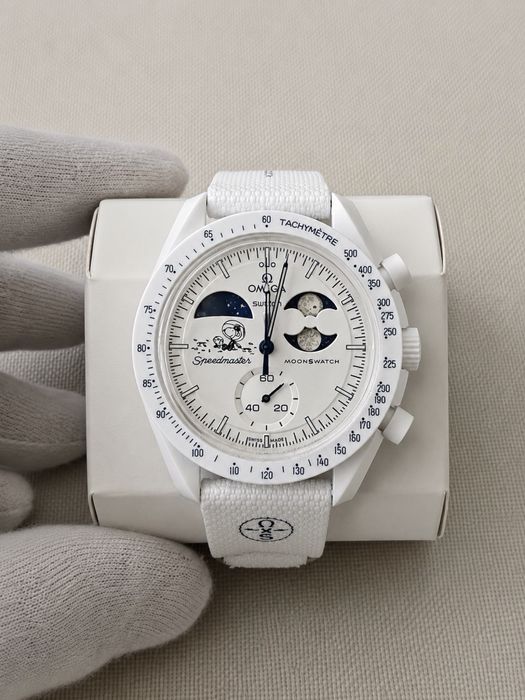 Omega x Swatch Mission To Earthphase Moonshine Gold “Cold Moon”