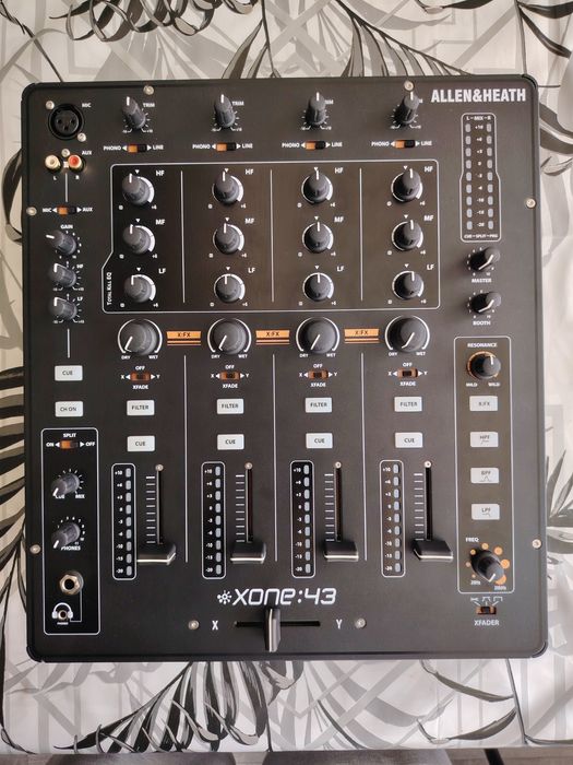 Allen & Heath XONE 43
