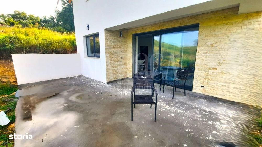 Casa 5 camere de vanzare in Salicea