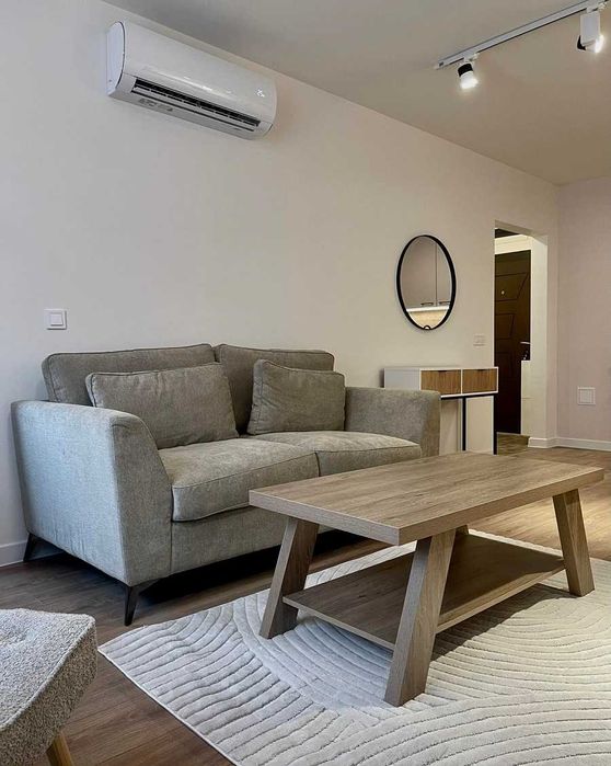 Дава се под наем Двустаен апартамент в Пловдив, Център - 68 кв.м за 612 € - Снимка #2