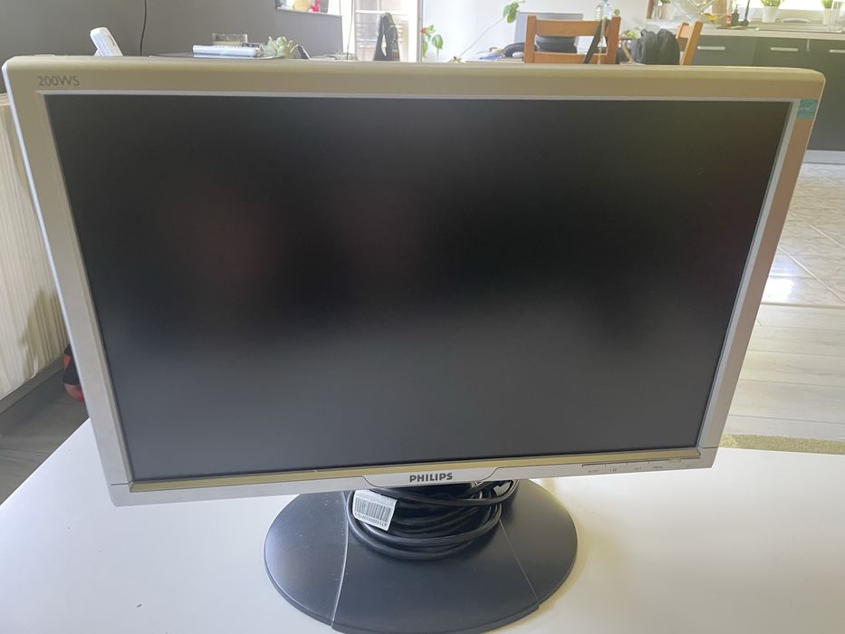 Монитор Philips 20 инча