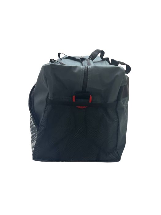 Duffle bag Umbro yelkaga osiladigan sumka