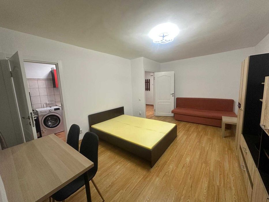 Proprietar Garsoniera de inchiriat 40 MP LACUL TEI