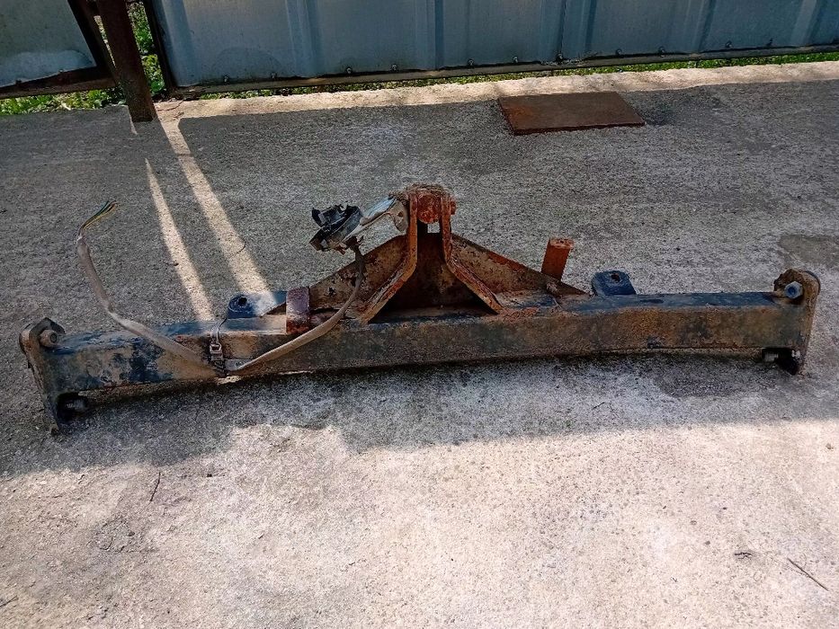 Продавам като нов теглич