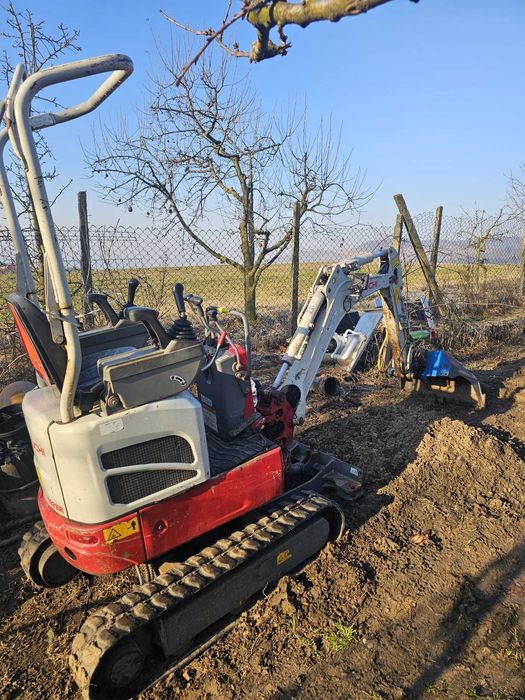 Miniexcavator takeuchi TB12 1.2 tone