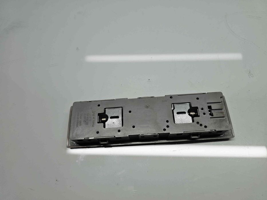 Plafoniera spate Volkswagen Tiguan (5N) [Fabr 2007-2016] 6Q0947291B