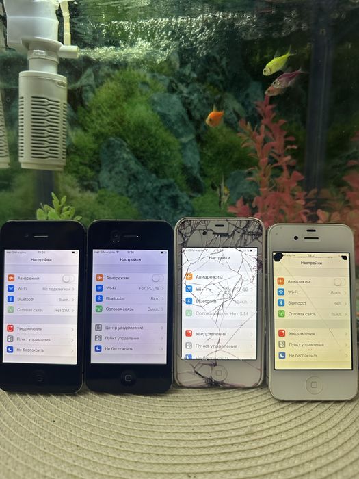 Продам 4 iPhone 4 и 4s