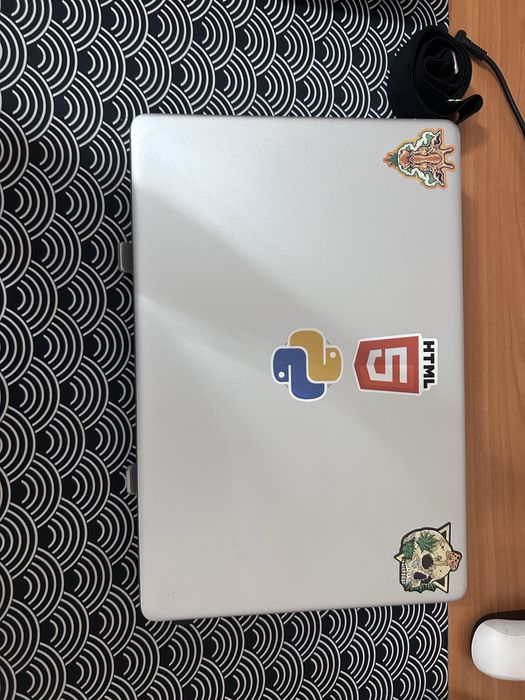 Ноутбук HP-15s )