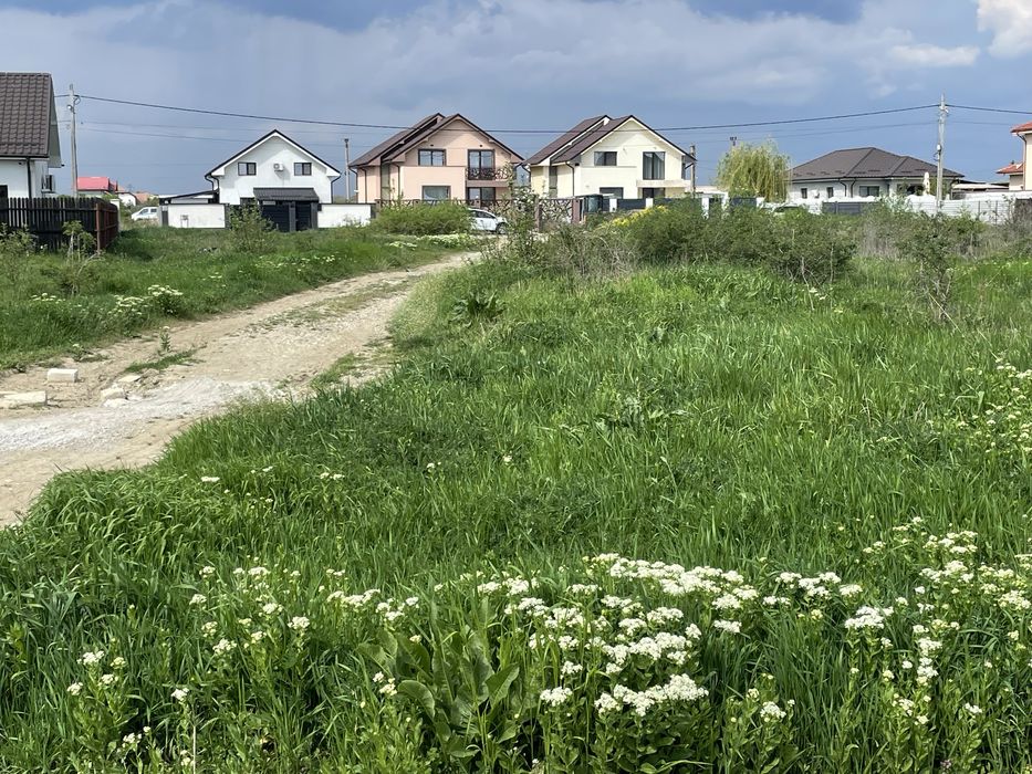 Teren de vanzare Slatioara Cartier Argesanu 1000mp