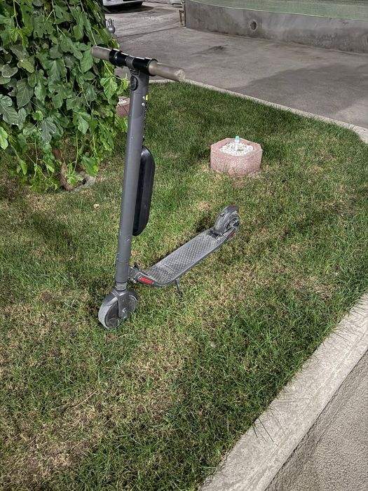 Электро самокат Ninebot es 4