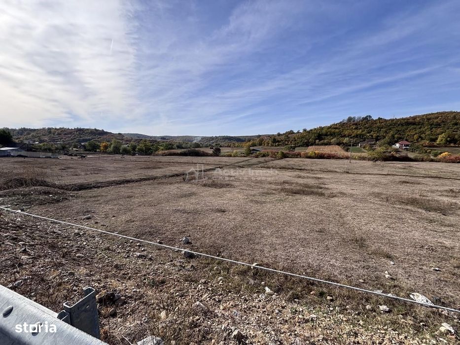 Teren intravilan 2763 mp  Hidiselul de Jos