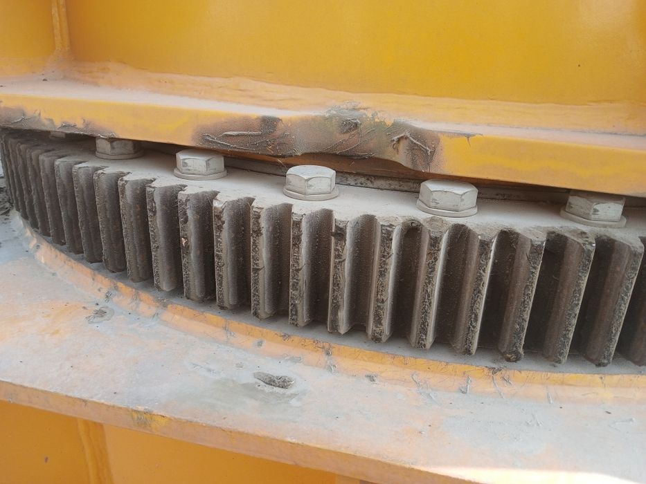 Башенный кран ZOOMLION 6015-8 т