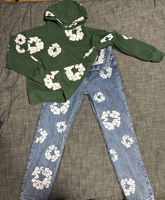 Дънки и худи, използвани