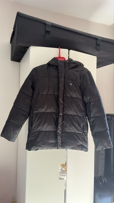 Зимно Яке на Calvin Klein