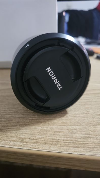 Obiectiv Tamron 70-180mm f/2.8 Di III VC VXD G2 (Montură Sony E) – Cutie