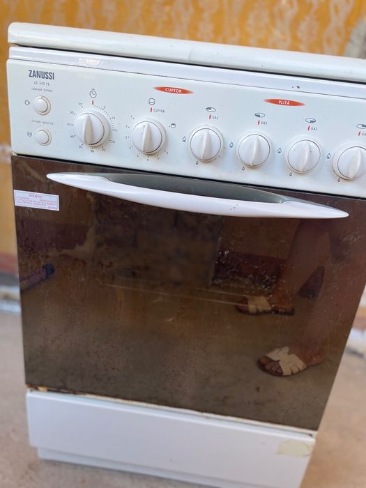 Aragaz zanussi nou