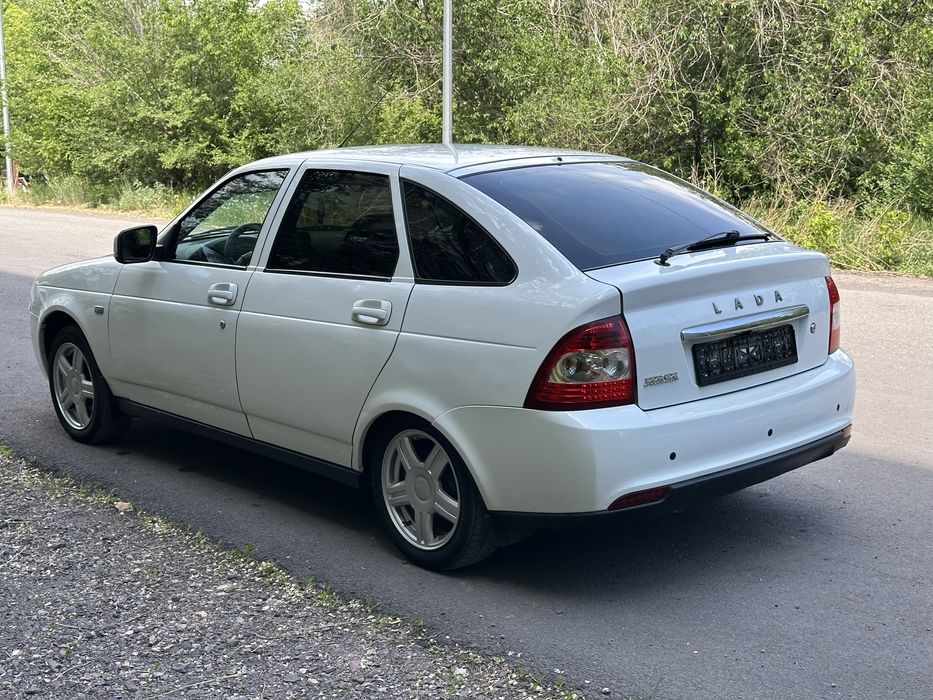 Продам Приору-2 lux
