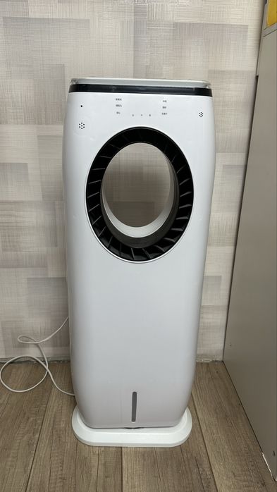 срочно продаю напольный кондиционер