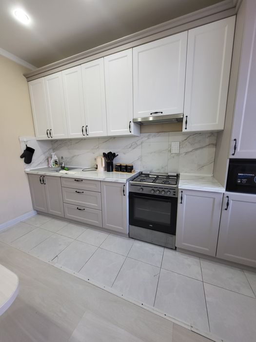 Продается 2х ком на Караване