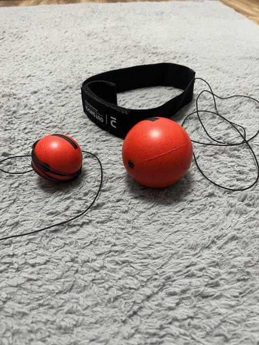 Лента за глава с топче за бокс