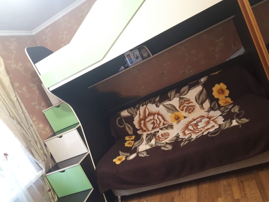 Кровать двухъярусная