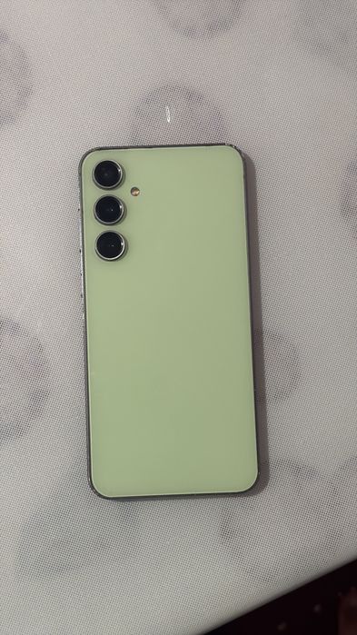 Samsung S23 Fe в продаже