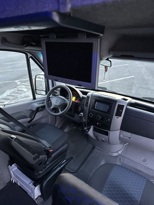 Mercedes Sprinter 316 9 Locuri  2.2 CDi 163Cp  Carlig 2.8T 319,316,318