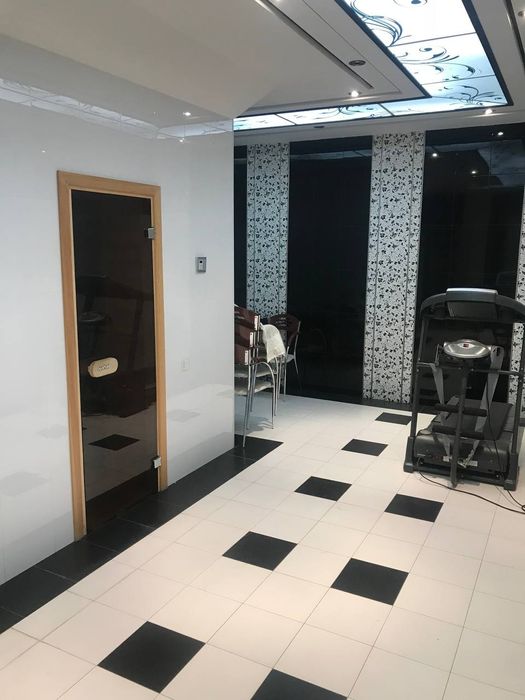 Шикарный Евродом в Элитной махале, 8 соток  7 комнат 7 с/узлов бассейн